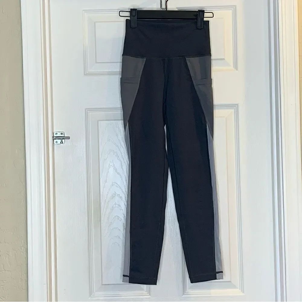 Aerie Real Me Chill Play Move Mesh Pocket Legging Size XS
